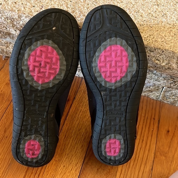 Sketchers Air-Cooled Memory Foam Slip Ons Good Used Condition‎ Size 6 💕 - Picture 5 of 6